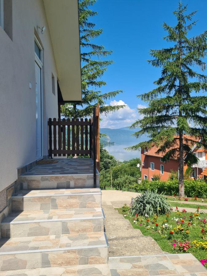 Apartmani Kuljanin Donji Milanovac Buitenkant foto