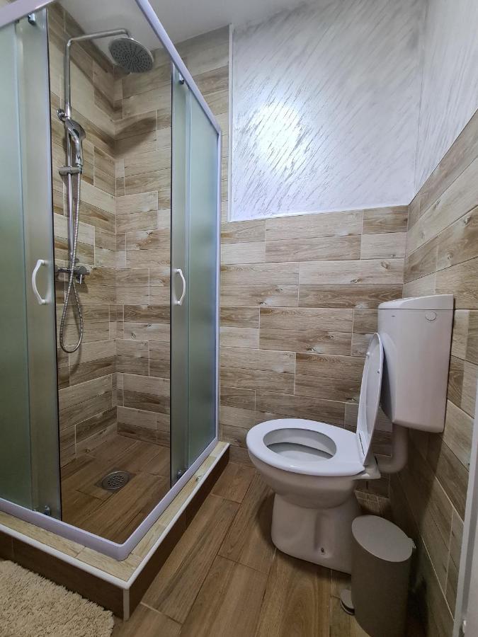 Apartmani Kuljanin Donji Milanovac Buitenkant foto
