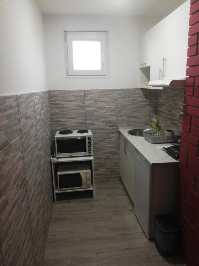 Apartmani Kuljanin Donji Milanovac Buitenkant foto